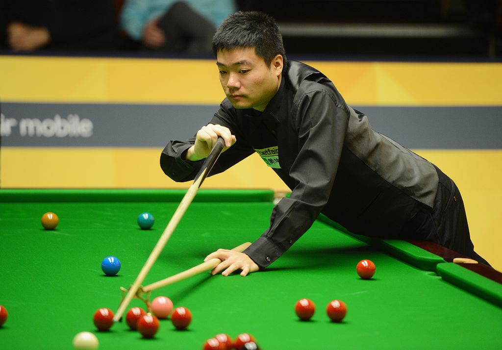 位置上均有 位置上均有