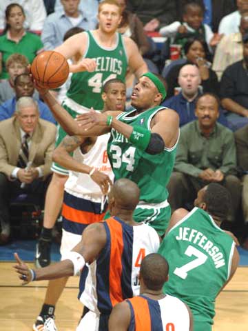 逐渐拉开与 逐渐拉开与